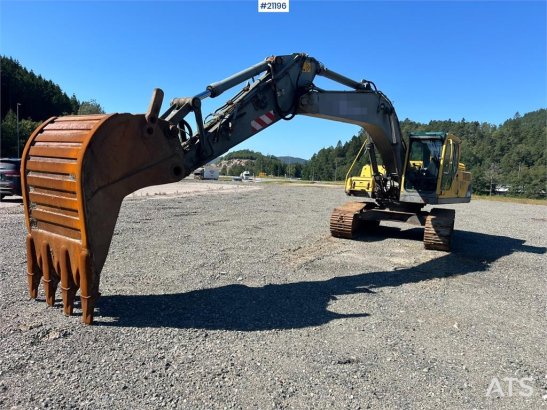 Volvo EC240 nlc Excavator w/ bucket WATCH VIDEO EC240 nlc Excavator w/ bucket WATCH VIDEO 2005 2 Crawler Excavators image 21