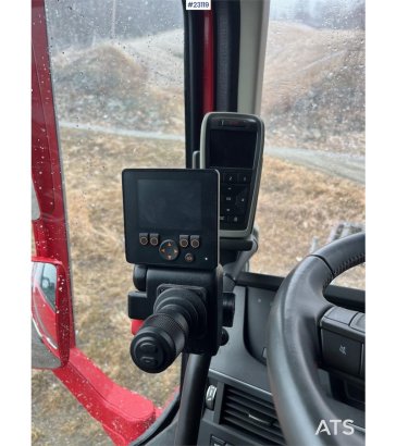 Volvo FH700 Tridem hooklift truck – crane hydraulics – 3 590 2025 2 image 30