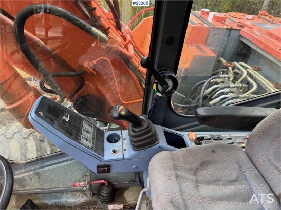Atlas 1304 w/ 1 backhoe bucket Low Hours! 1304 w/ 1 backhoe bucket Low Hours! 2002 2 Wheeled Excavators image 15