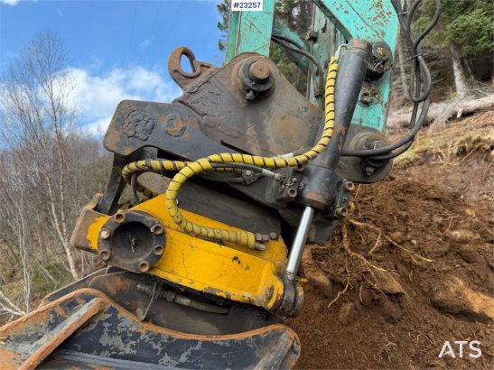 Kobelco SK135 SRLC-1E excavator w/ 3 buckets, Jib, new ste SK135 SRLC-1E excavator w/ 3 buckets, Jib, new ste 2002 2 Crawl...