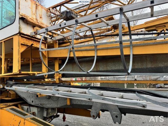 Potain HD40 tower crane with cabin. Potain HD40 tower crane with cabin. 2000 2 Tower cranes image 15