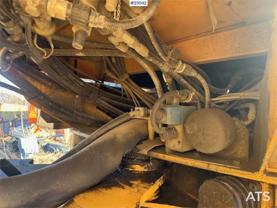 Volvo L90D wheel loader w/ LED lights, folding wing setu L90D wheel loader w/ LED lights, folding wing setu 2002 2 Wheel L...