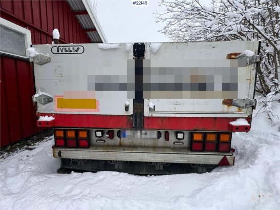 Tyllis jumbo semi-trailer with HMF crane Tyllis jumbo semi-trailer with HMF crane 2010 2 image 15