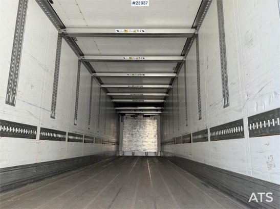 Schmitz Cargobull with refrigeration/freezing unit Schmitz Cargobull with refrigeration/freezing unit 2015 2 image 15