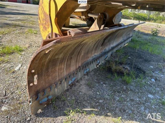 Nordverk 130 HVT grader w/ extra tires on rim. WATCH VIDEO. Nordverk 130 HVT grader w/ extra tires on rim. WATCH VIDEO. 19...