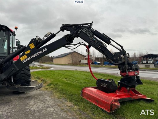 Huddig 1260C Backhoe w/ Palfinger crane, Lift, rototilt a Huddig 1260C Backhoe w/ Palfinger crane, Lift, rototilt a 2016 2...