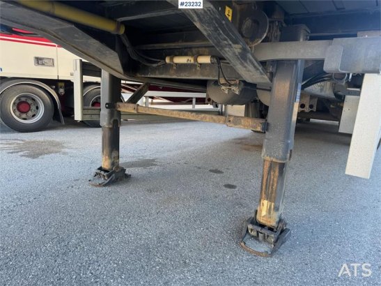 Ekeri box semi-trailer with full side opening and lift Ekeri box semi-trailer with full side opening and lift 2017 2 Box s...