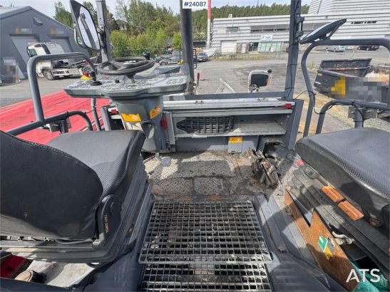 Vögele Super 1303-3i Asphalt Paver Vögele Super 1303-3i Asphalt Paver 2017 2 Asphalt pavers image 15