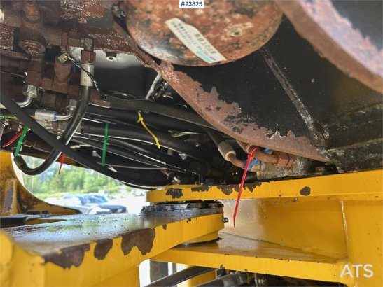 Komatsu WA320-3H wheel loader for sale as partial repair p 848 1994 2 Wheel Loaders image 15