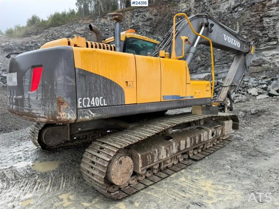 Volvo EC240CL excavator with a tooth bucket EC240CL excavator with a tooth bucket 2011 2 image 15