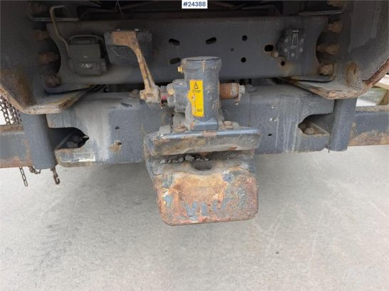 Volvo FM380 crane truck w/ 16.5 t/m crane. Eu-approved – FM380 crane truck w/ 16.5 t/m crane. Eu-approved – 2006 2 Crane t...