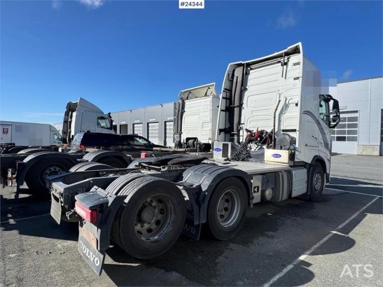 Volvo FH460 6x2 Tractor Unit – Gas-Powered 590 2023 2 Tractor Units image 45