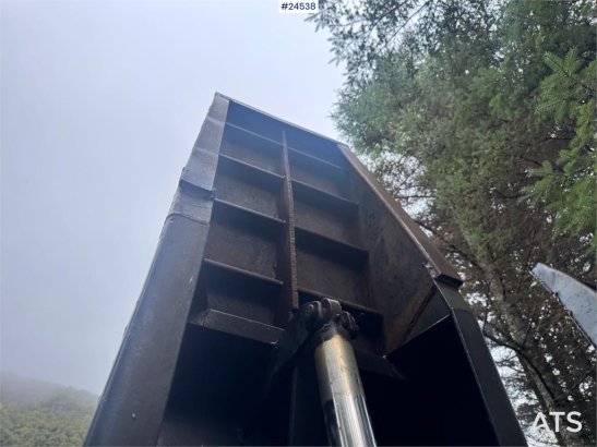 Vang Machine Semi-Trailer with Hydraulic Ramps and Exte VANG Machine Semi-Trailer with Hydraulic Ramps and Exte 1987 2 ima...