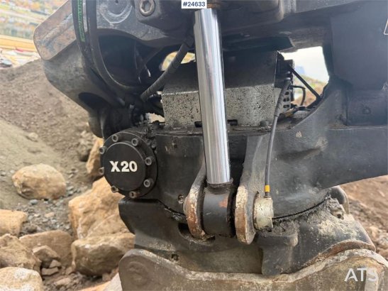 Liebherr R920 LC reduced-tail-swing excavator with GPS, 2 b 10028 2022 2 Crawler Excavators image 15