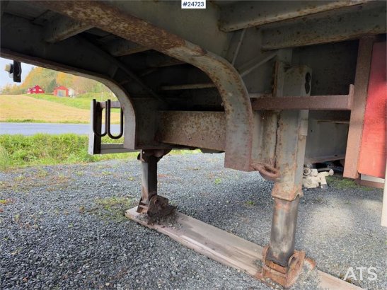 Ekeri Box semi-trailer with aluminium ramps Ekeri Box semi-trailer with aluminium ramps 1998 2 image 15