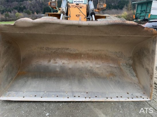 Volvo L120B Wheel loader with bucket L120B Wheel loader with bucket 1994 2 Wheel Loaders image 15