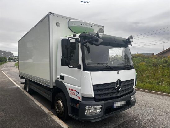 Mercedes-Benz Atego Truck w/ rear lift. Atego Truck w/ rear lift. 2015 2 image 17