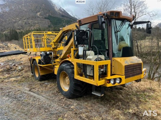 Hydrema 912B w/ 2007 Essverk Platform 912 lift with basket Hydrema 912B w/ 2007 Essverk Platform 912 lift with basket 2003...