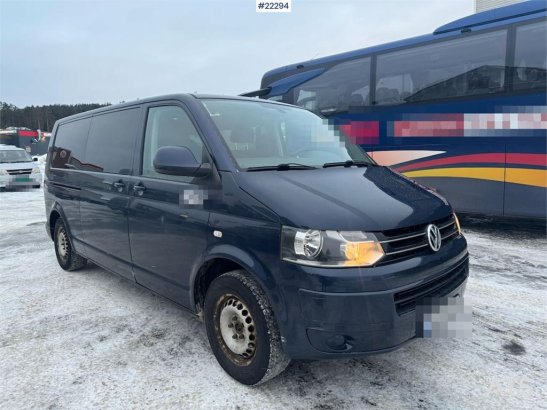 Volkswagen Caravelle – 7 seats with wheelchair lift Volkswagen Caravelle – 7 seats with wheelchair lift 2013 2 image 47