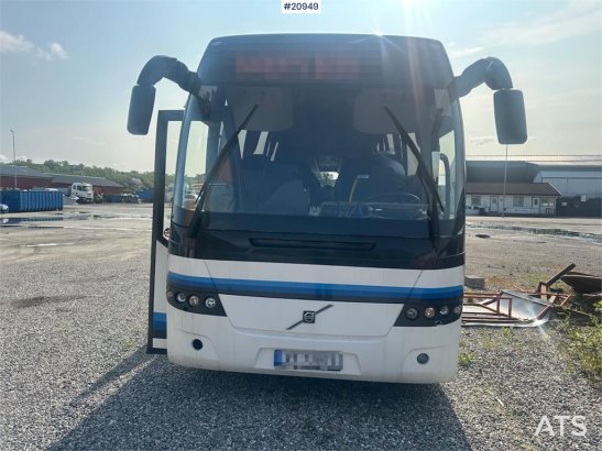 Volvo 9700H bus w/ 54 seats w/ summer and winter tires 9700H bus w/ 54 seats w/ summer and winter tires 2005 2 image 17