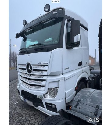 Mercedes-Benz Actros 2551 6x2 Tractor Unit – Repair Object Actros 2551 6x2 Tractor Unit – Repair Object 2014 2 Tractor Uni...
