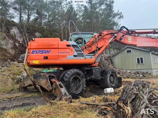 Fiat-Kobelco E175W wheeled excavator – Rototilt – 2 buckets – G Fiat-Kobelco E175W wheeled excavator – Rototilt – 2 bucket...