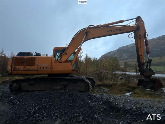 Hyundai Robex 210LC- 3H excavator. Replaced tracks 100 hou Robex 210LC- 3H excavator. Replaced tracks 100 hou 1997 2 Crawl...