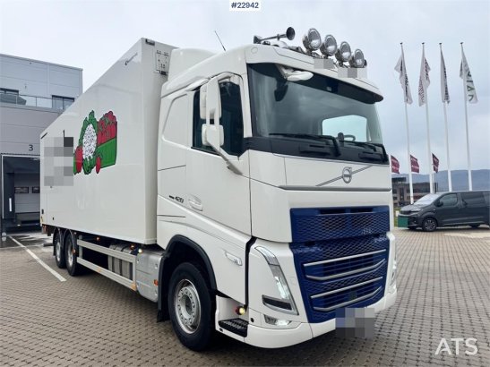 Volvo FH420 6x2 box truck with fridge/freezer unit – Bus 590 2021 2 image 17