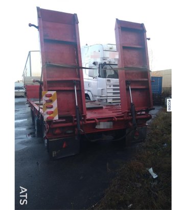 Vang SLHS machine trailer with hydraulic ramps VANG SLHS machine trailer with hydraulic ramps 1983 2 Lowloader trailers im...