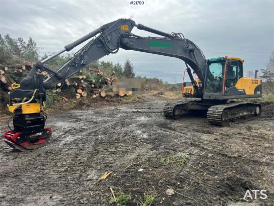Volvo ec210cl excavator w/ rototilt, sanding bucket and ec210cl excavator w/ rototilt, sanding bucket and 2010 2 Crawler E...