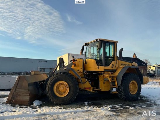 Volvo L110F wheel loader with bucket L110F wheel loader with bucket 2010 2 Wheel Loaders image 32