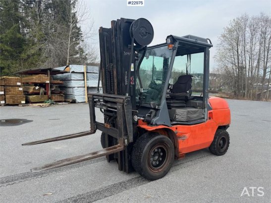 Toyota 42-7FD45 forklift – 9355 hours – 5.5 meter lifting 42-7FD45 forklift – 9355 hours – 5.5 meter lifting 2008 2 Forkli...