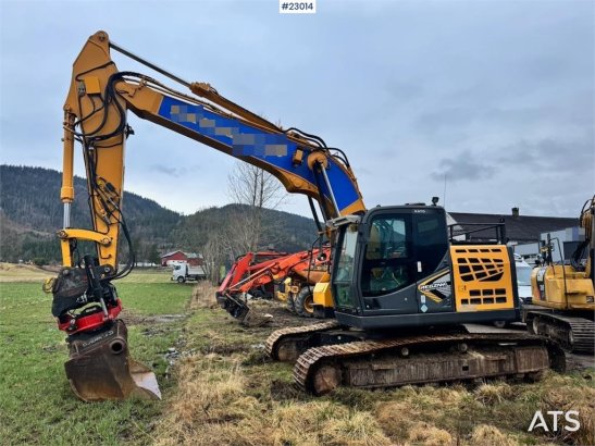 Kato HD823 Kato HD823 2019 2 Crawler Excavators image 17