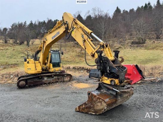 Komatsu PC228USLC-8 crawler excavator w/ rototilt w/ grab PC228USLC-8 crawler excavator w/ rototilt w/ grab 2011 2 Crawler...