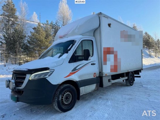 Mercedes-Benz Sprinter 4x2 Box Truck with lift and side door Sprinter 4x2 Box Truck with lift and side door 2019 2 image 92