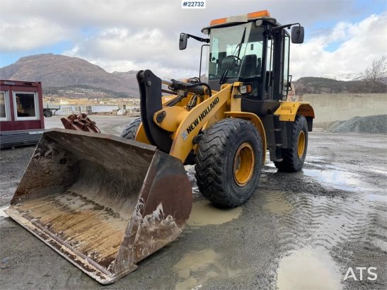 New Holland W130B wheel loader with a bucket W130B wheel loader with a bucket 2011 2 Wheel Loaders image 42