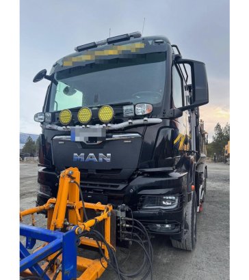 MAN TGS 28.510 4x4+2 snow plow tipper truck – underbod TGS 28.510 4x4+2 snow plow tipper truck – underbod 2022 2 Tipper tr...