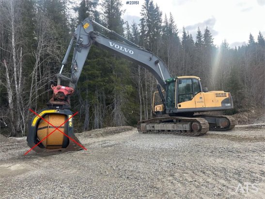 Volvo EC240CL crawler excavator w/ two buckets and power EC240CL crawler excavator w/ two buckets and power 2008 2 Crawler...