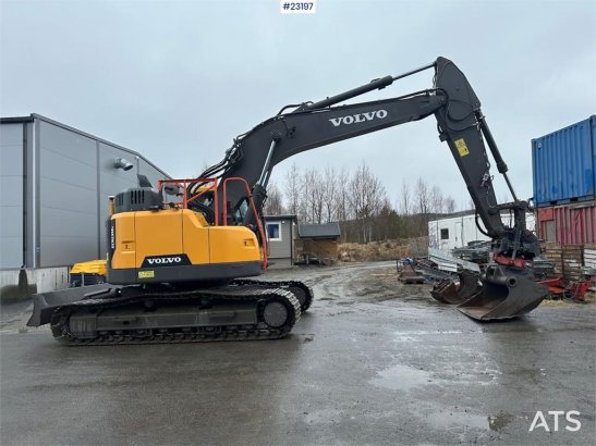 Volvo ECR235EL crawler excavator w/ sanding tray, rototi ECR235EL crawler excavator w/ sanding tray, rototi 2017 2 Crawler...