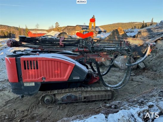 Sandvik Dino DC400RI drilling rig. Overhauled engine and h Dino DC400RI drilling rig. Overhauled engine and h 2014 2 image 47