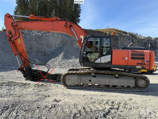 Hitachi ZX290LC-5B excavator with a digging bucket ZX290LC-5B excavator with a digging bucket 2013 2 Crawler Excavators im...