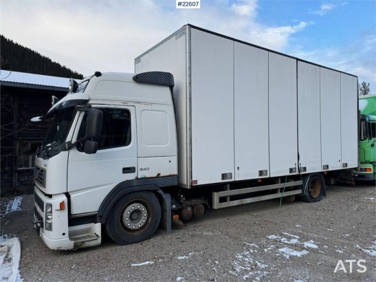 Volvo FM9 340 4x2 box truck with full side opening and t FM9 340 4x2 box truck with full side opening and t 2005 2 image 122