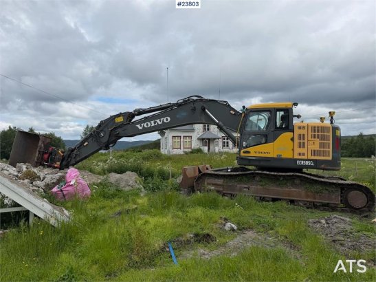 Volvo ECR305CL excavator w/ GPS, sanding bucket and roto ECR305CL excavator w/ GPS, sanding bucket and roto 2012 2 Crawler...
