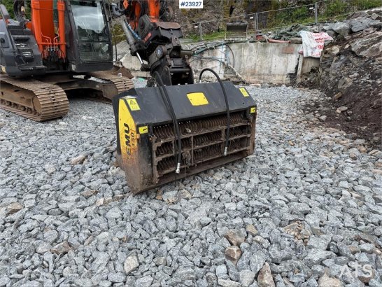 Remu EP3150 screening bucket with S60 attachment REMU EP3150 screening bucket with S60 attachment 2015 2 image 2