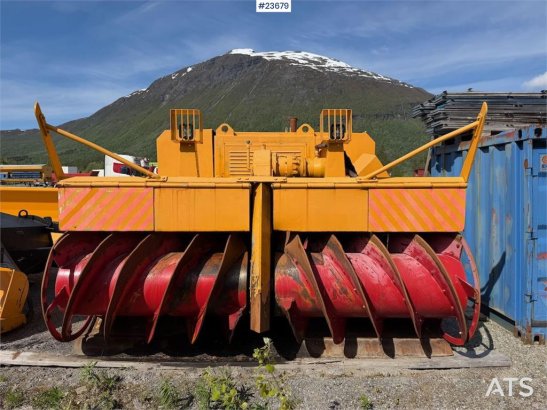 Øveraasen UTV 90-115-250 snow blower – Low hours. Øveraasen UTV 90-115-250 snow blower – Low hours. 1985 2 image 17