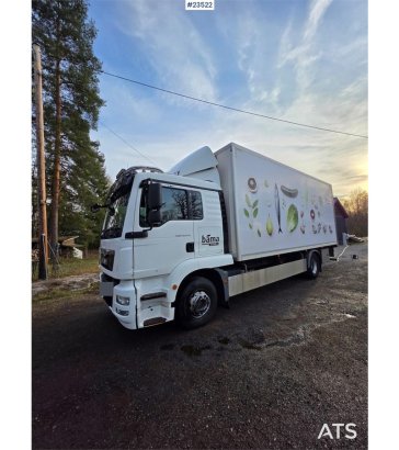 MAN TGM 15.250 Box Truck with Refrigeration/Freezer Un TGM 15.250 Box Truck with Refrigeration/Freezer Un 2014 2 image 2