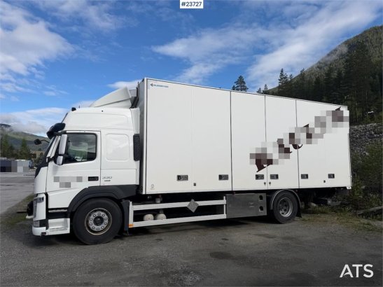 Volvo FM330 4x2 box truck with full side opening and Zep FM330 4x2 box truck with full side opening and Zep 2019 2 image 2
