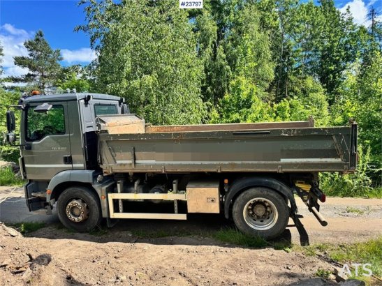 MAN TGM 18.290 4x2 Tipper Truck with 3-Way Tipping Bod TGM 18.290 4x2 Tipper Truck with 3-Way Tipping Bod 2017 2 Tipper tr...