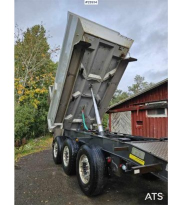 Maur Triple Axle Trailer – Newly Overhauled! Maur Triple Axle Trailer – Newly Overhauled! 2018 2 Dump trailers image 2