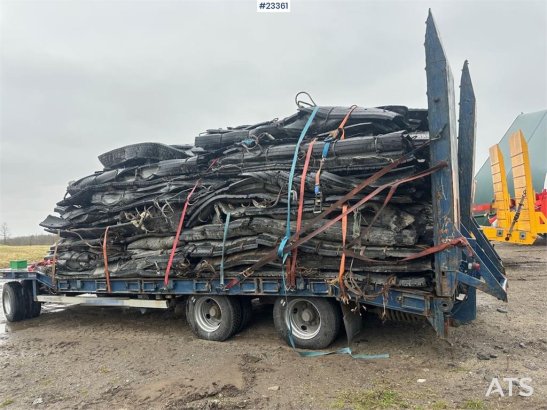 Goldhofer 24/80 machine trailer w/ two sets of tires Goldhofer 24/80 machine trailer w/ two sets of tires 1998 2 Lowloader...